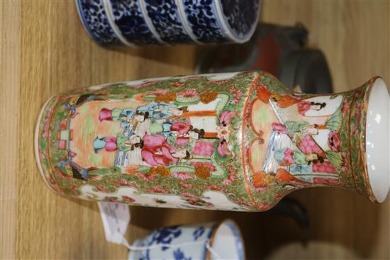 A collection of Chinese ceramics,